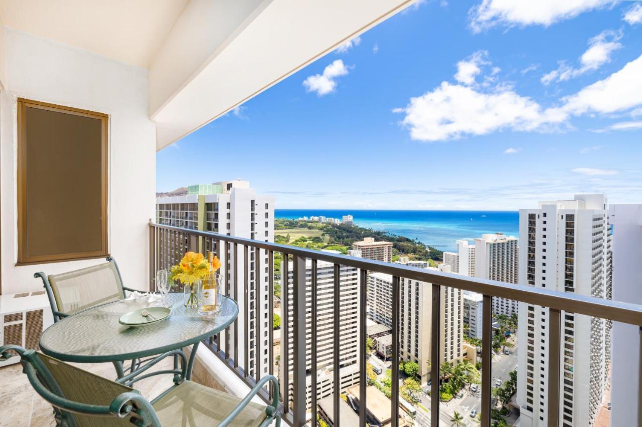 Appartement Upscale Penthouse With Ocean Views - Free Parking à Honolulu Extérieur photo