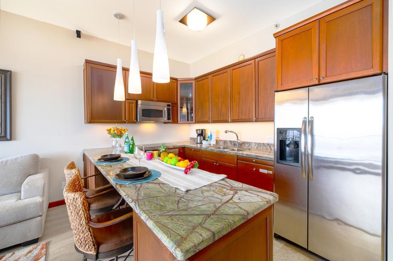 Appartement Upscale Penthouse With Ocean Views - Free Parking à Honolulu Extérieur photo