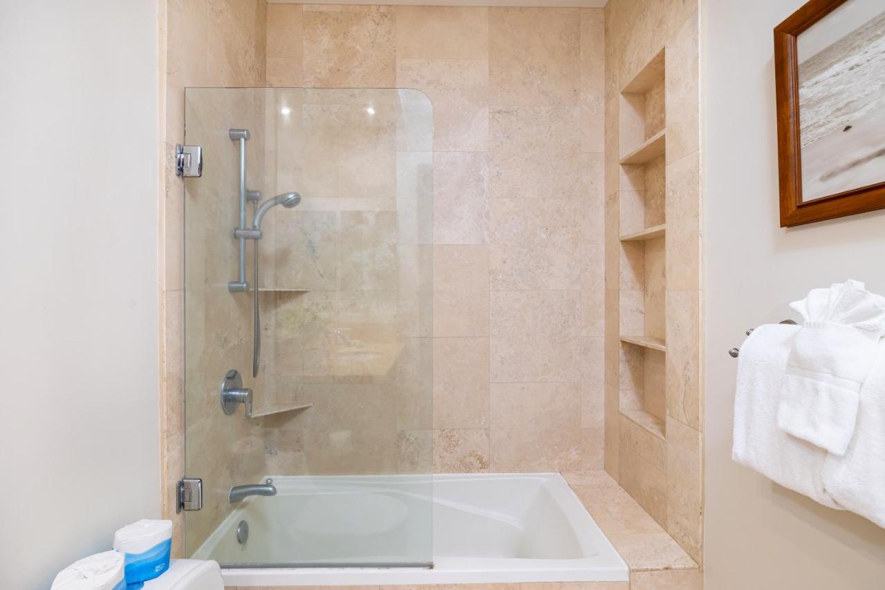 Appartement Upscale Penthouse With Ocean Views - Free Parking à Honolulu Extérieur photo